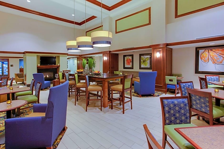 Hampton Inn By Hilton & Suites Fredericksburg South, Va