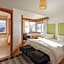 Isla Victoria Lodge