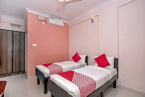 OYO Flagship 10363 Sri Balaji Guest House & Restaurent