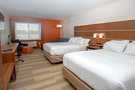 Queen Room with Two Queen Beds and Sofa Bed