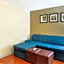 Comfort Suites At Virginia Center Commons