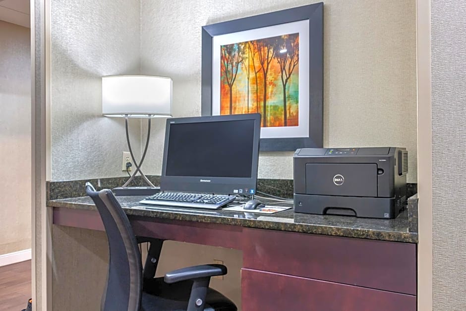 Hampton Inn Adel