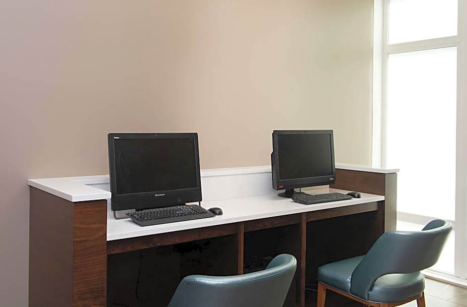 Embassy Suites by Hilton Seattle North Lynnwood