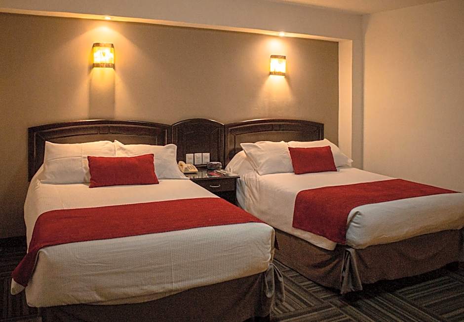 Ramada Plaza by Wyndham Leon