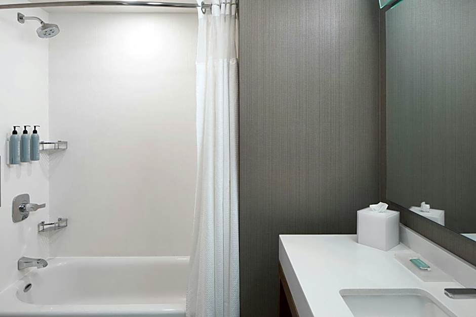 Courtyard by Marriott Albany Troy/Waterfront