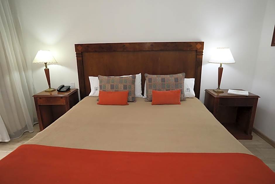 HR Esmeralda Luxor