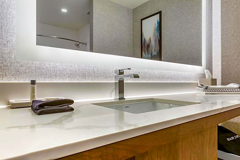 Cambria Hotel Austin Airport