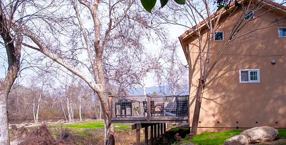 Sequoia River Front Cabins