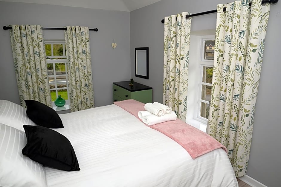 Cloverhill Gate Lodge