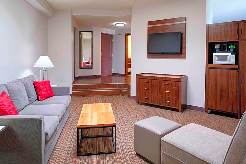 Four Points by Sheraton Detroit Novi