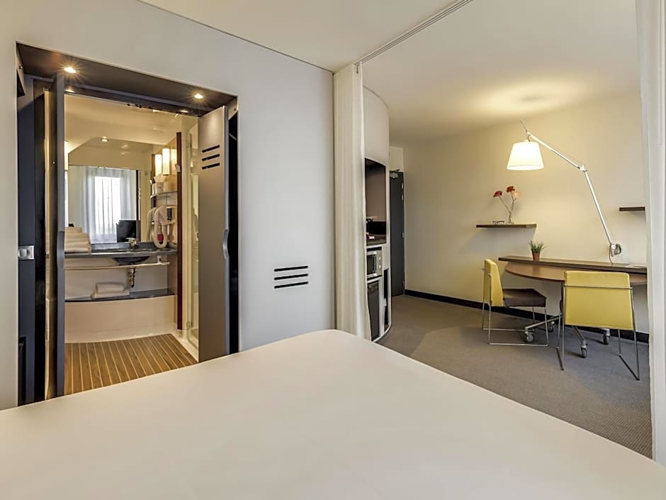 Novotel Suites Paris CDG Airport Villepinte