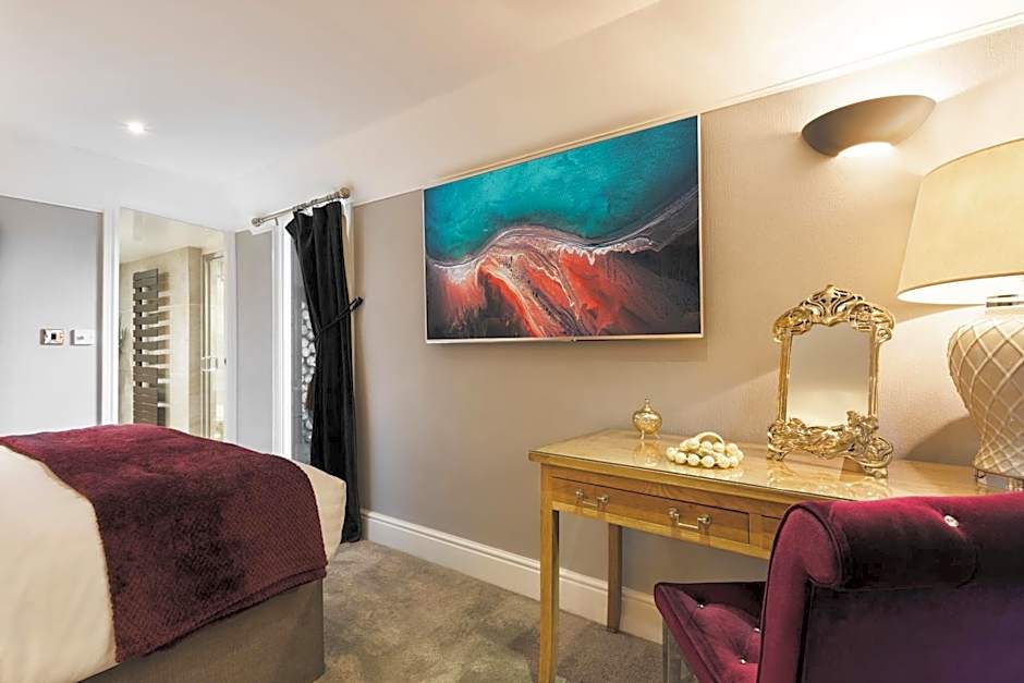 Aphrodites Group - Luxury Hot Tub Suites in Central Lake District!