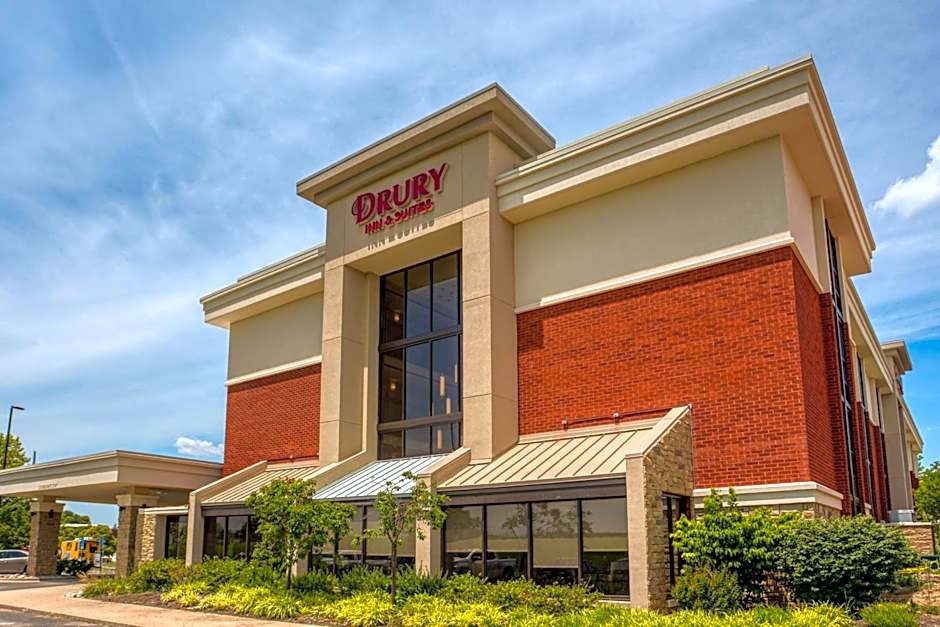 Drury Inn & Suites St. Louis Fairview Heights