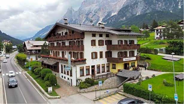 Dolomiti Sport Hotel