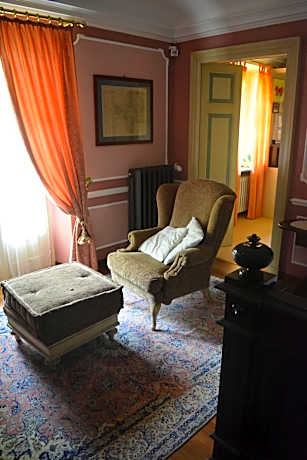 Suite with Pool View