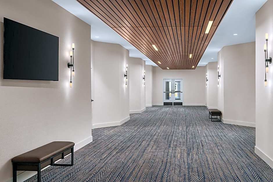 Crowne Plaza Hotel Virginia Beach-Norfolk By IHG