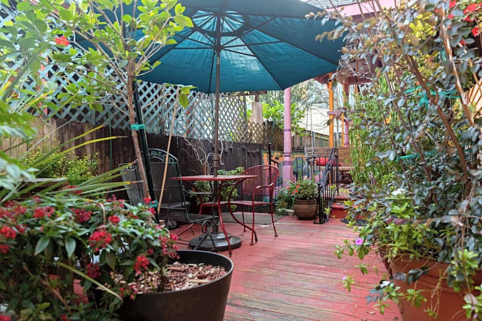 The Blue60 Marigny Inn
