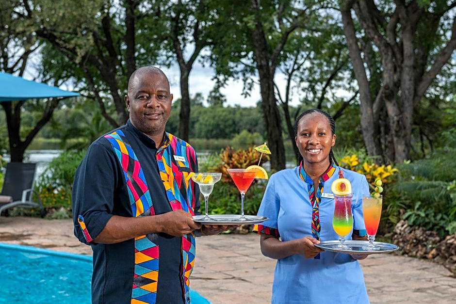 Azambezi River Lodge