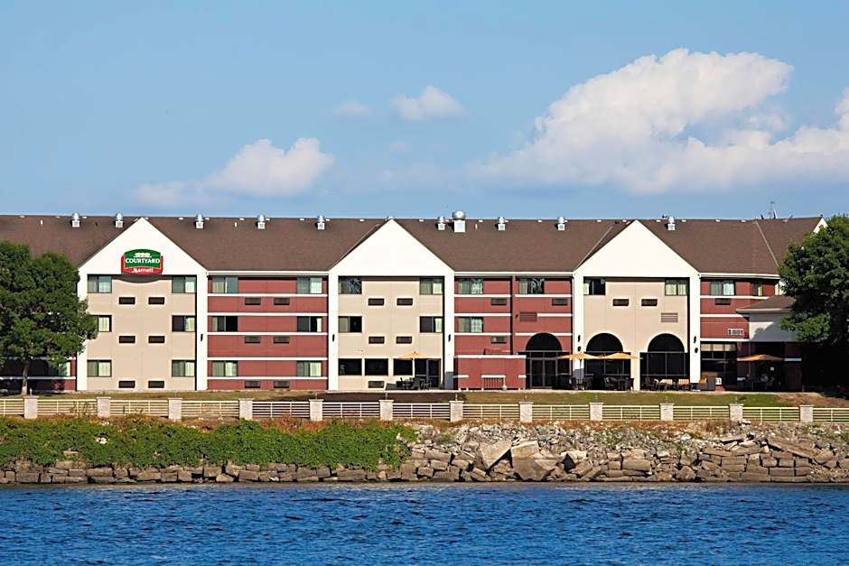 Courtyard by Marriott La Crosse Downtown/Mississippi Riverfront