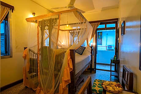 Double or Twin Room with Bathroom