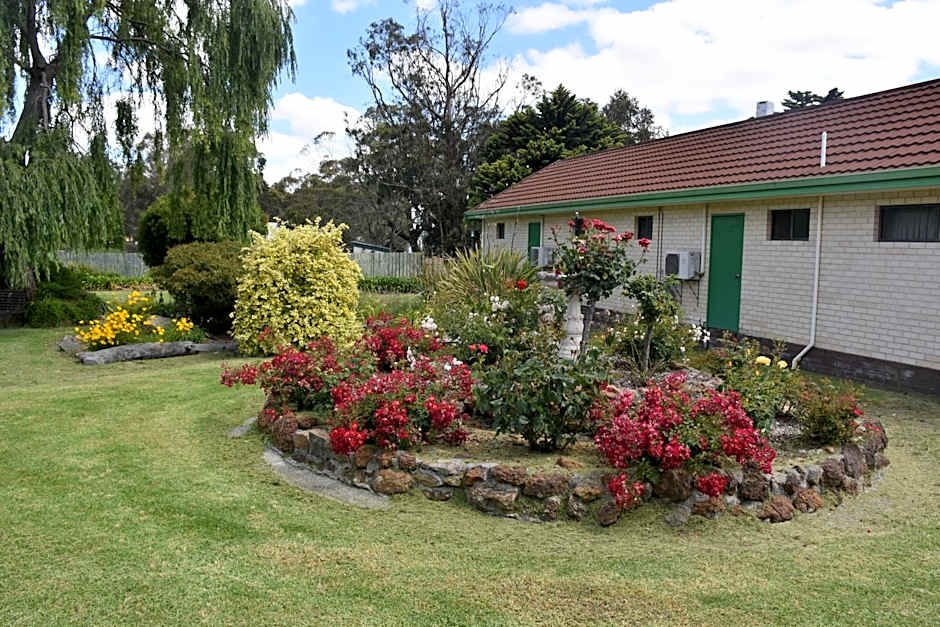 Mount Barker Valley Views Motel & Chalets, Western Australia