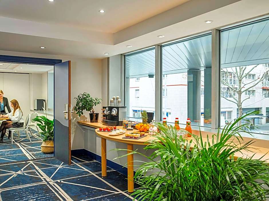 Residence Mercure Paris La Defense Grande Arche