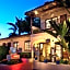 Casa Del Mar Inn