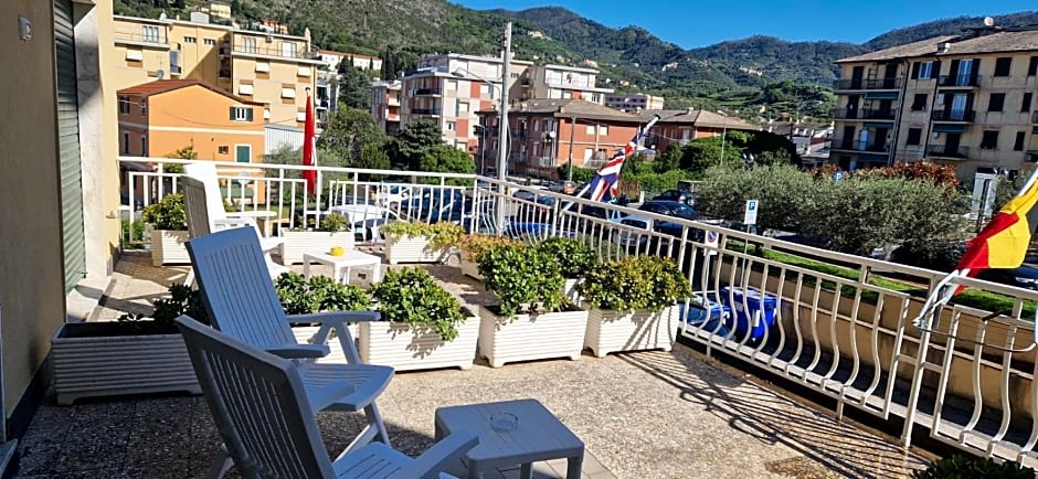 Hotel Dora