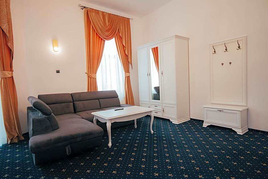 Hotel Carol - Vatra Dornei