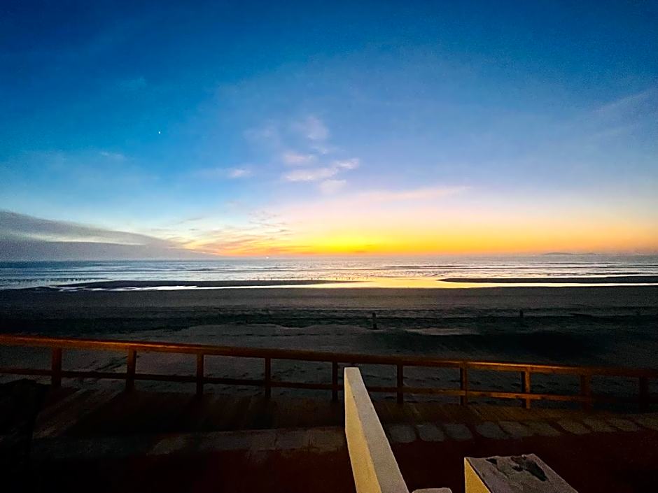 Quinta Pacifica Beachfront Villas