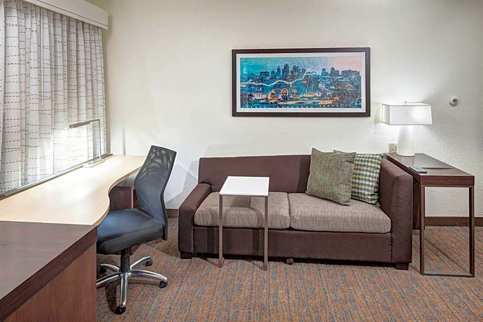 Residence Inn by Marriott Kansas City Country Club Plaza