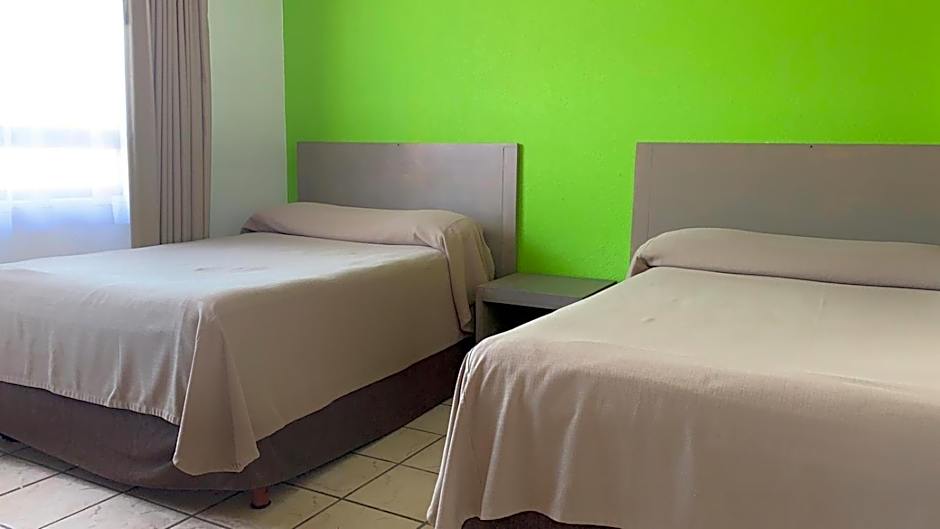 Sunrock Hotel & Suites