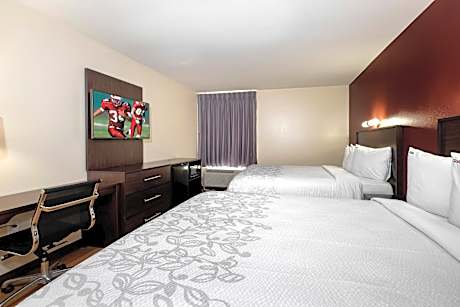 Deluxe Room with Two Queen Beds Smoke Free