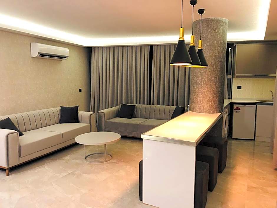 Le Luxe Suites Hotel