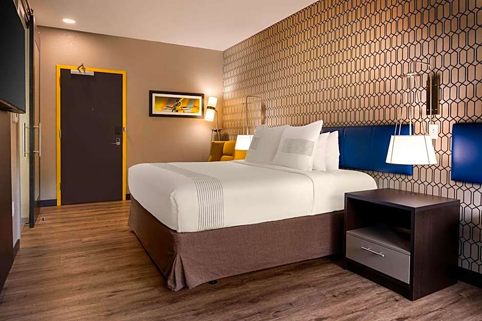 GLo Best Western Asheville-Blue Ridge Parkway