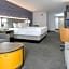 Comfort Inn & Suites At Dollywood Lane