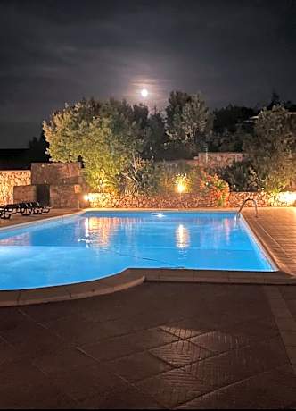 Hotel Villaggio Ristorante Pizzeria Museo TANIT