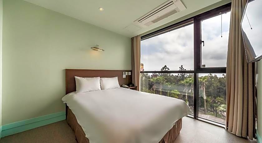 Sunrise Hotel Jungmun