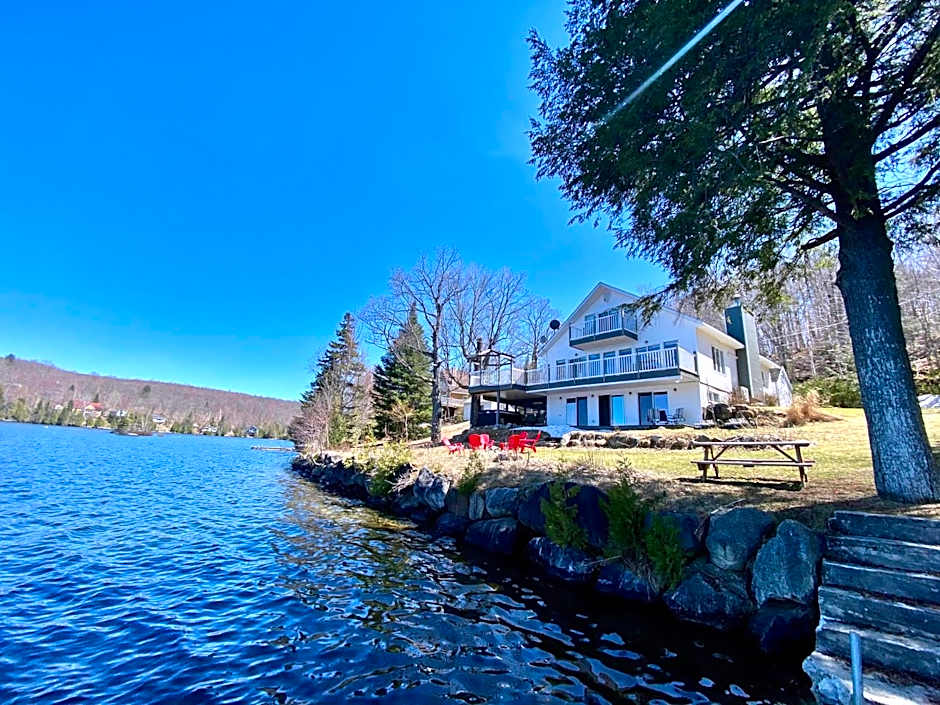 Breathtaking Lake View With Spa Chalet 360