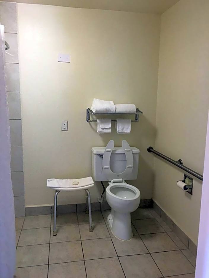 Baymont by Wyndham Rocky Mount I-95