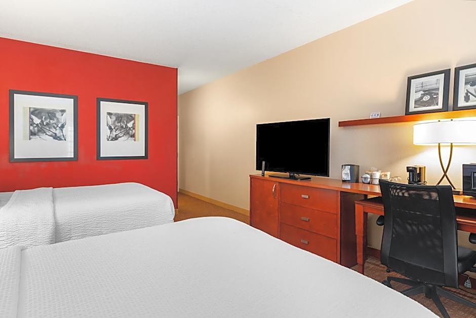 Courtyard by Marriott Toledo Airport Holland
