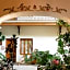 Los Pilares Hotel