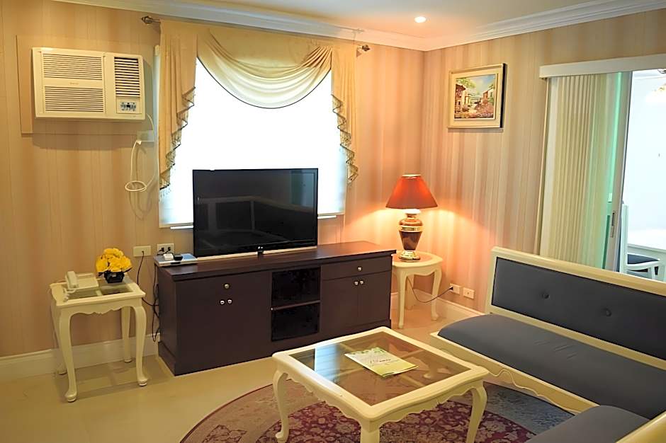 Hotel Euroasia by Bluebookers