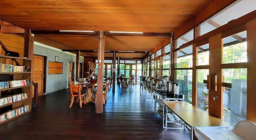 Hotel Besar Bulan Baru