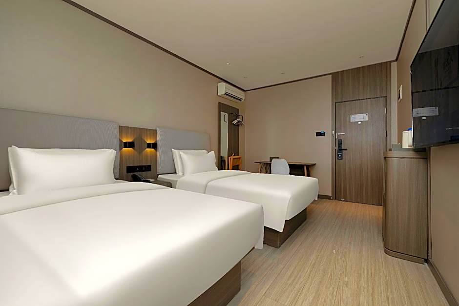 Hanting Hotel Wuhan Wuchang Railway Station