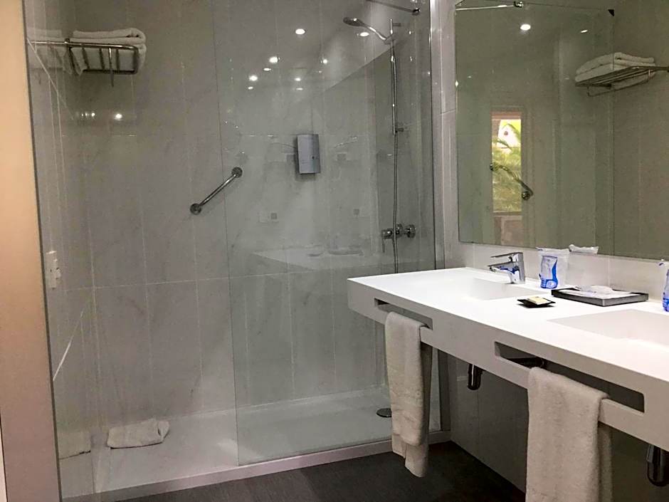 Santa Mónica Suites Hotel