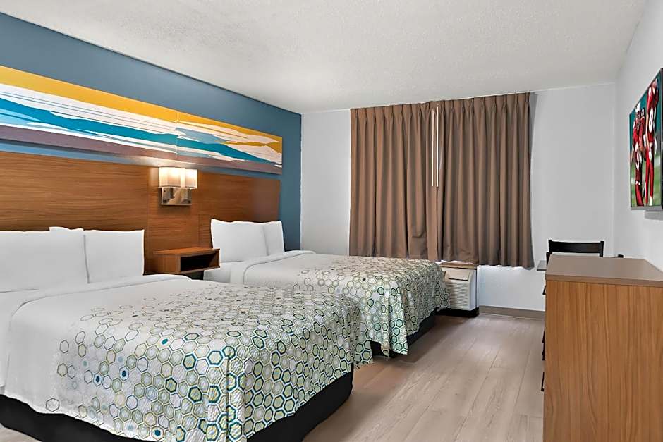 HomeTowne Studios Auburn Hills