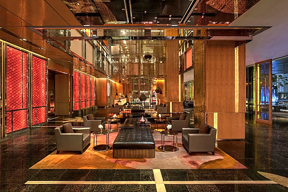 Renaissance by Marriott Bangkok Ratchaprasong Hotel