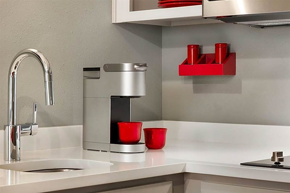 La Quinta Inn & Suites by Wyndham Mount Laurel Moorestown