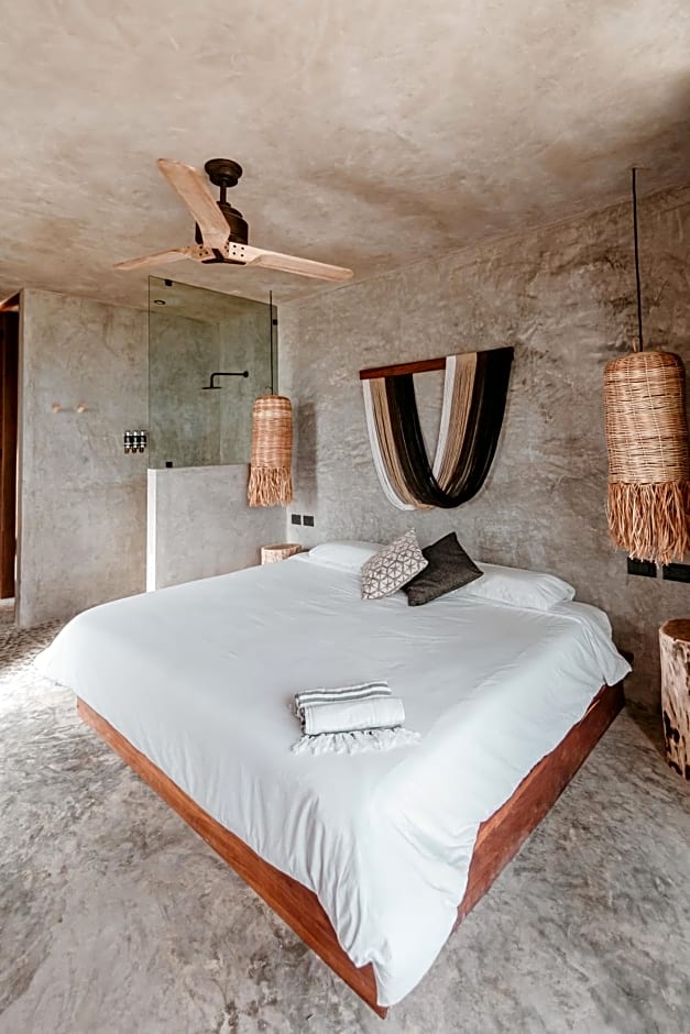 DOS MARES Barefoot Hotel